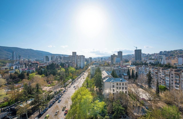 GG Home – Cozy 1BR Apartment with City View