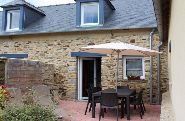 Gîte TI MELEN en una antigua granja, en la bahía de Mont-St-Michel