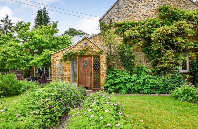 Gladstone Cottage, South Newington, Cotswolds - capacidad para 8 personas en 4 habitaciones
