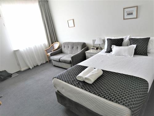 Glenelg beach gateway Studio Apartment