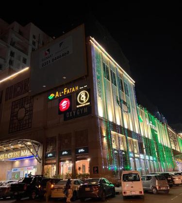 Gold Crest Apartments Luxurious
