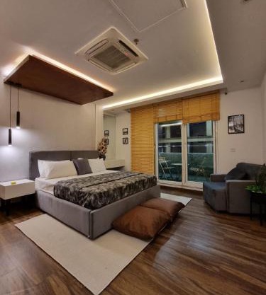 Gold Crest Luxuries APT with high end Amenities & Mall