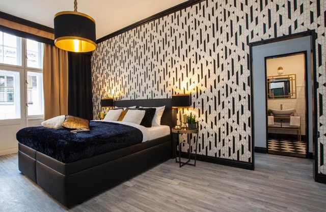 Golden Prague Rooms
