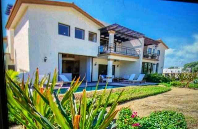 Golfers Retreat!! Villa with 3 bedrooms and a Den in enchanting Cabo San Lucas
