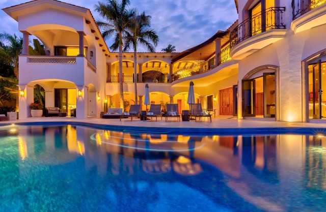 Gorgeous 5-Bedroom Property in Villas del Mar