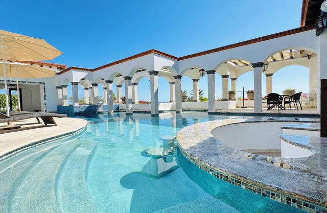 Hermosa casa de 6 habitaciones con vista a la playa para disfrutar de su tiempo lejos de casa
