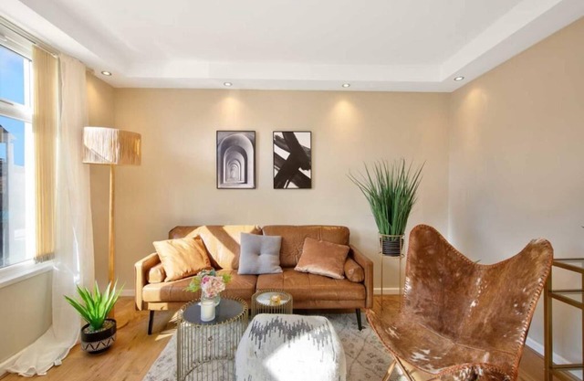 Gorgeous flat close to Stratford shopping city