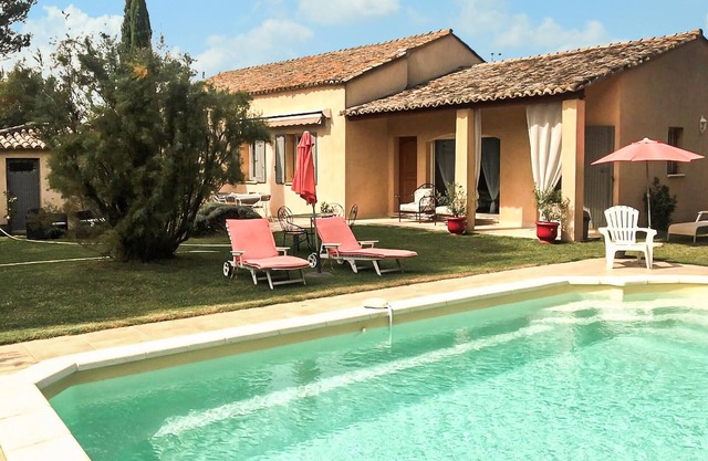 Preciosa casa en Saint Saturnin lès Avi