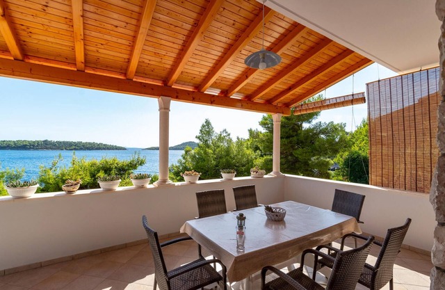 Preciosa casa en Blato con WiFi