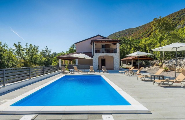 Preciosa casa en Crikvenica