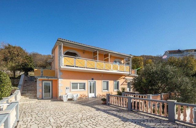 Preciosa casa en Klenovica con WiFi