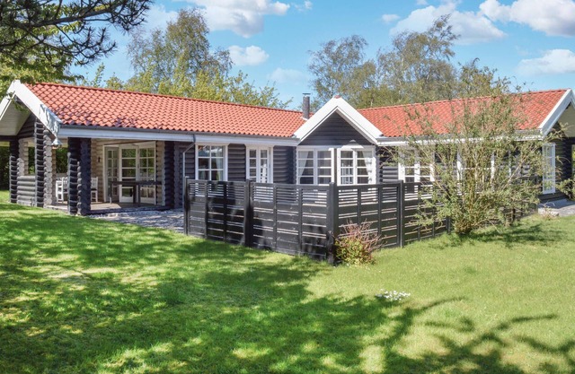 Preciosa casa en Vejby con cocina.
