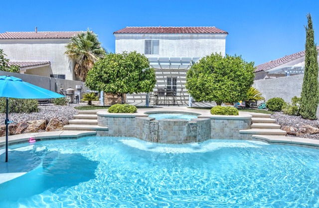 Pool & Spa House 8 plazas