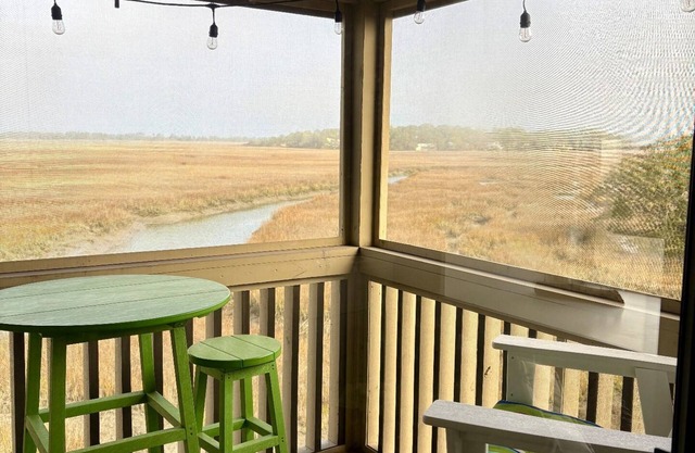 Gorgeous Marsh Views, Across from the Beach