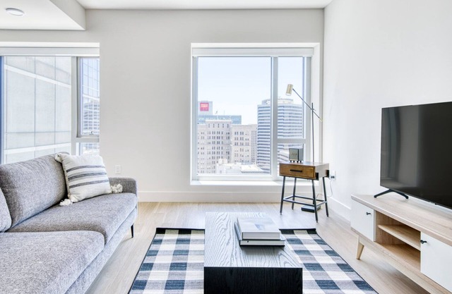 Gorgeous Oakland 1BR w/ AC, W/D, Sky Deck, next to BART, by Blueground