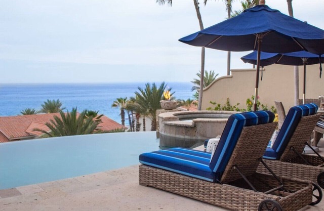 Gorgeous Palmilla Villa 5 BR Golf Cart