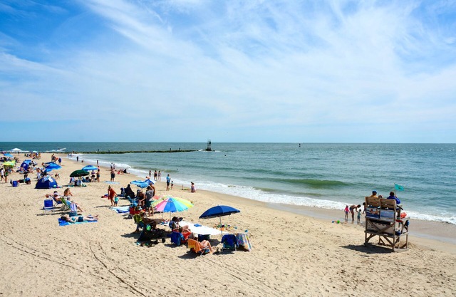 Gorgeous Pet-Friendly Bay Front Bethany Beach Townhouse Parking & Pool