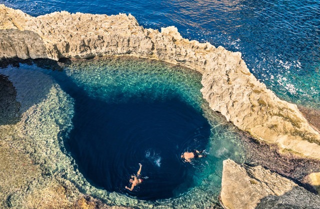 Gozitan Farmhouse Pool & Jacuzzi - PP 2, San Lawrenz Gozo, Malta