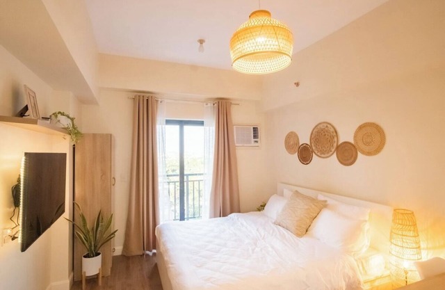 GR NT-A 1607 · Scandi Studio Near IT Park & Ayala-King Sized Bed