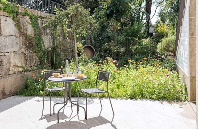GRACY PORTO - Encantador apartamento con terraza y jardín ubicado al Praça da Republica