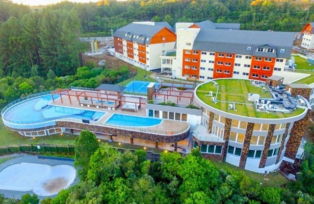 Gramado Golden Resort, apartamento luxo quintuplo