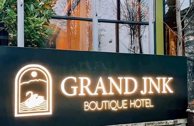 Grand JNK Boutique Hotel