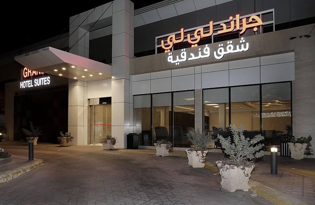 Grand Lily Hotel Suites