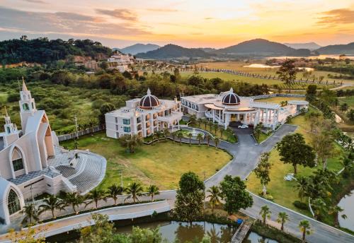 Grand Lord Hotel & Residence - Khao chi chan Pattaya