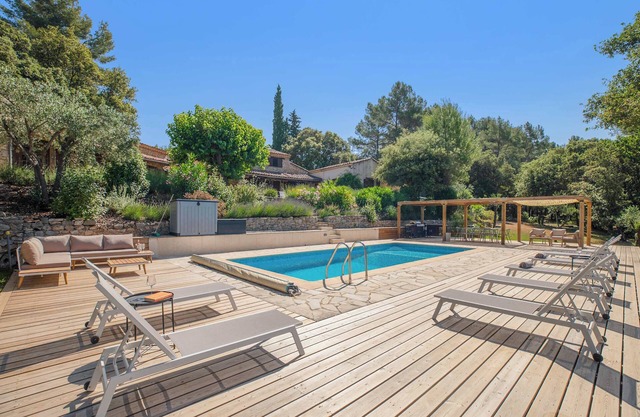 Grand Provencal 5-Bedroom Stone Villa with Pool