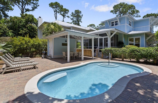 Grayton Sea Glass - Piscina privada climatizada, porche, cerca de la playa y tiendas!