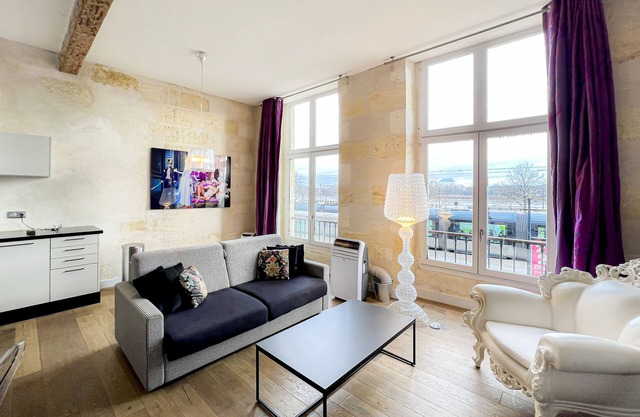 Alquiler piso amueblado en Burdeos, 72 m2, bonito edificio de piedra