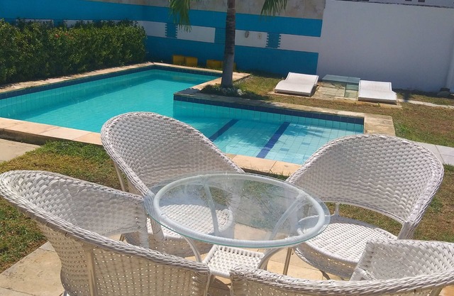 Gran casa con piscina a 500m del mar.