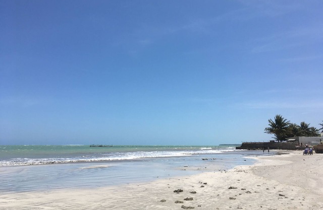 GRAN CASA CON PISCINA EN CONDOMINIO CERRADA EN LA COSTA NORTE DE MACEIÓ