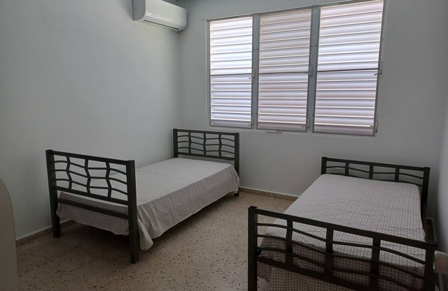 Great Location+5 mins from CrashBoat Beach+3BR+6ppl