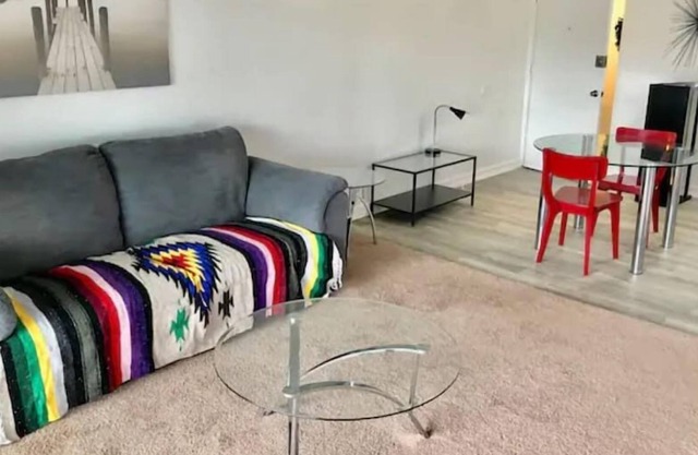 Great Location in Ocean Beach