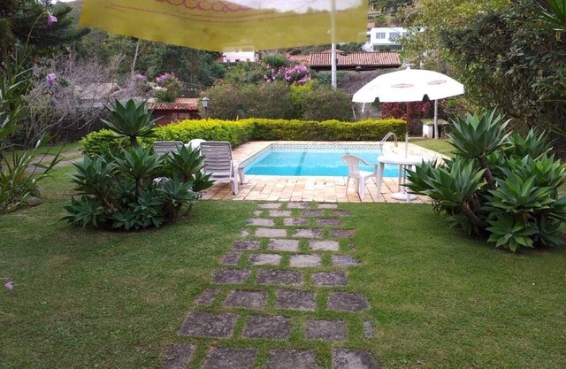 Alquilo una casa en una excelente ubicación en Itaipava. Linda Vista es aire fresco.