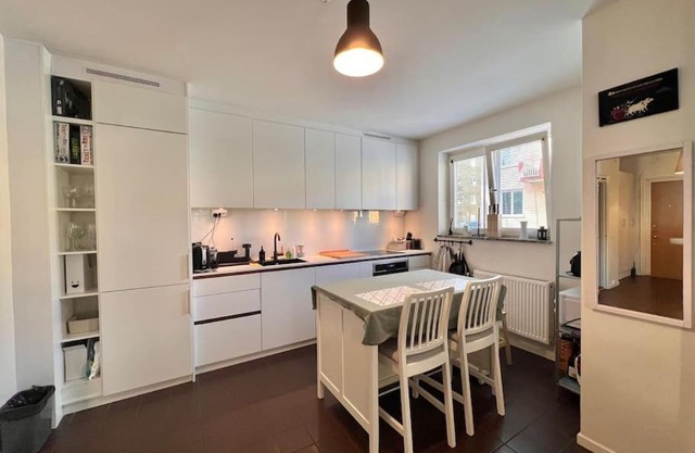 Great one bedroom flat close to the city.