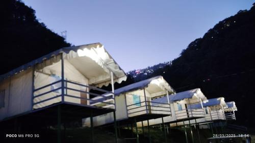 Green View Cottages