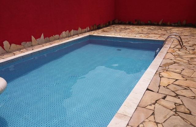 Planta baja, piscina y aire acondicionado. Playa- Cond. Cerrado