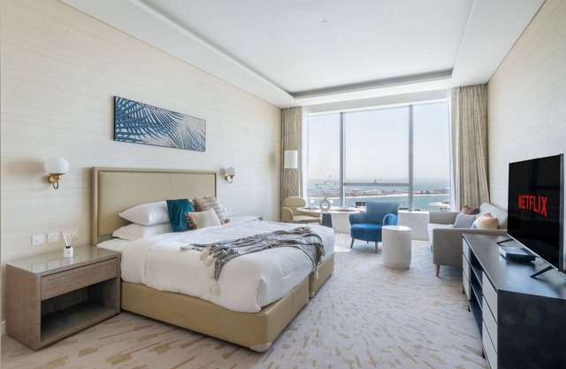 GuestReady - Bejeweled Studio at The Palm Tower
