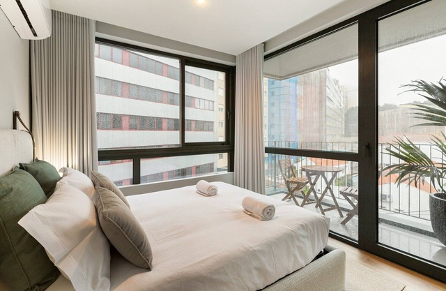 GuestReady - Techo gris en Vila Nova de Gaia