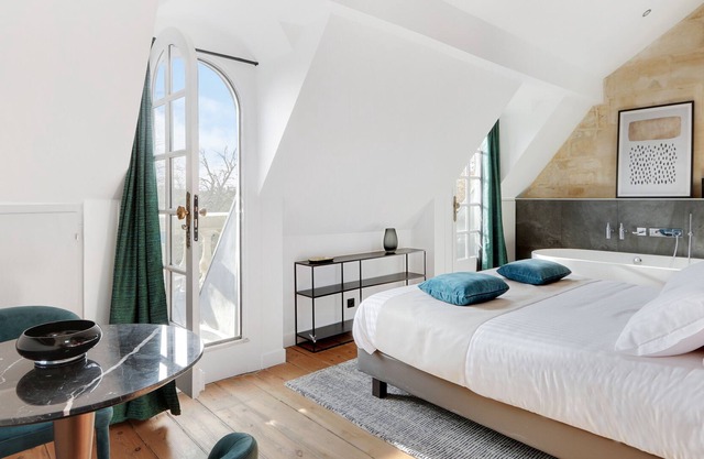 GuestReady - Maison Labruyère Bordeaux - Suite Royal Cosy Garden