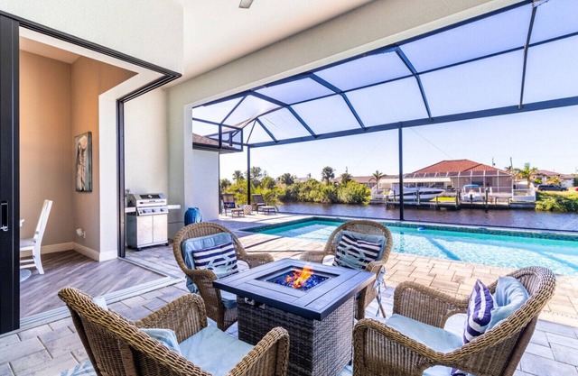 Gulf Coast Retreat: 3BR Canal Front with Pool