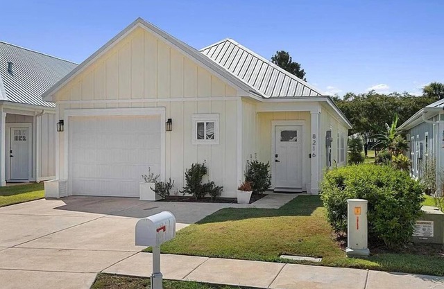 Gulf Coast Sunshine Cottage
