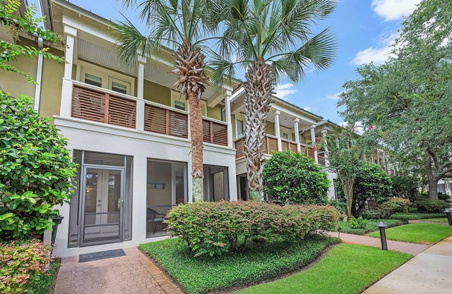 MOJO Found ~ Luxury Townhouse en Gulf Place! Bicicletas gratis! ¡Camina a todo!