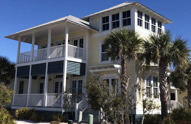 Gulf views & private pool offered at ‘Windmark Place' in Phase 1