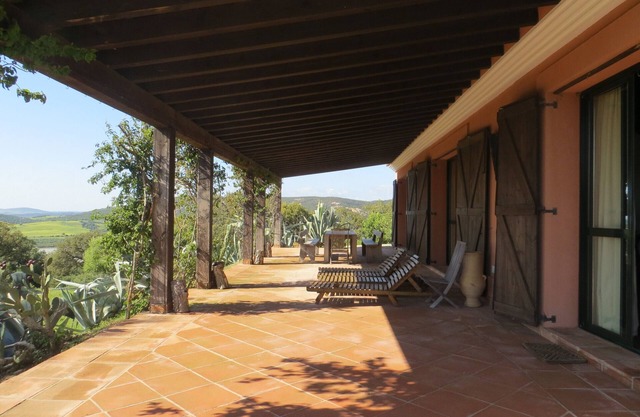 Hacienda con piscina privada y magníficas vistas al parque nacional