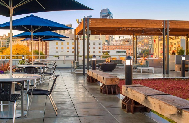 Hampton Inn & Suites Portland-Pearl District