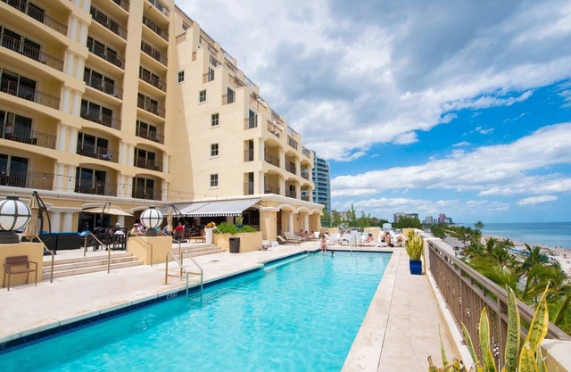 Harbor Hideout! Close to Fort Lauderdale Beach! Swimming Pool, Pet-friendly!