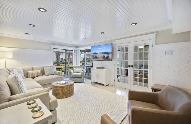 Harbour Master - NEW Shipyard Property! - Monthly Rates Through 2/28/26!
